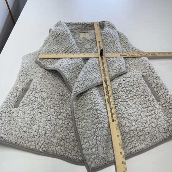 Thread & Supply Vest Womens Small Gray Sherpa Fleece Open Front Sleeveless Cozy - Picture 5 of 6